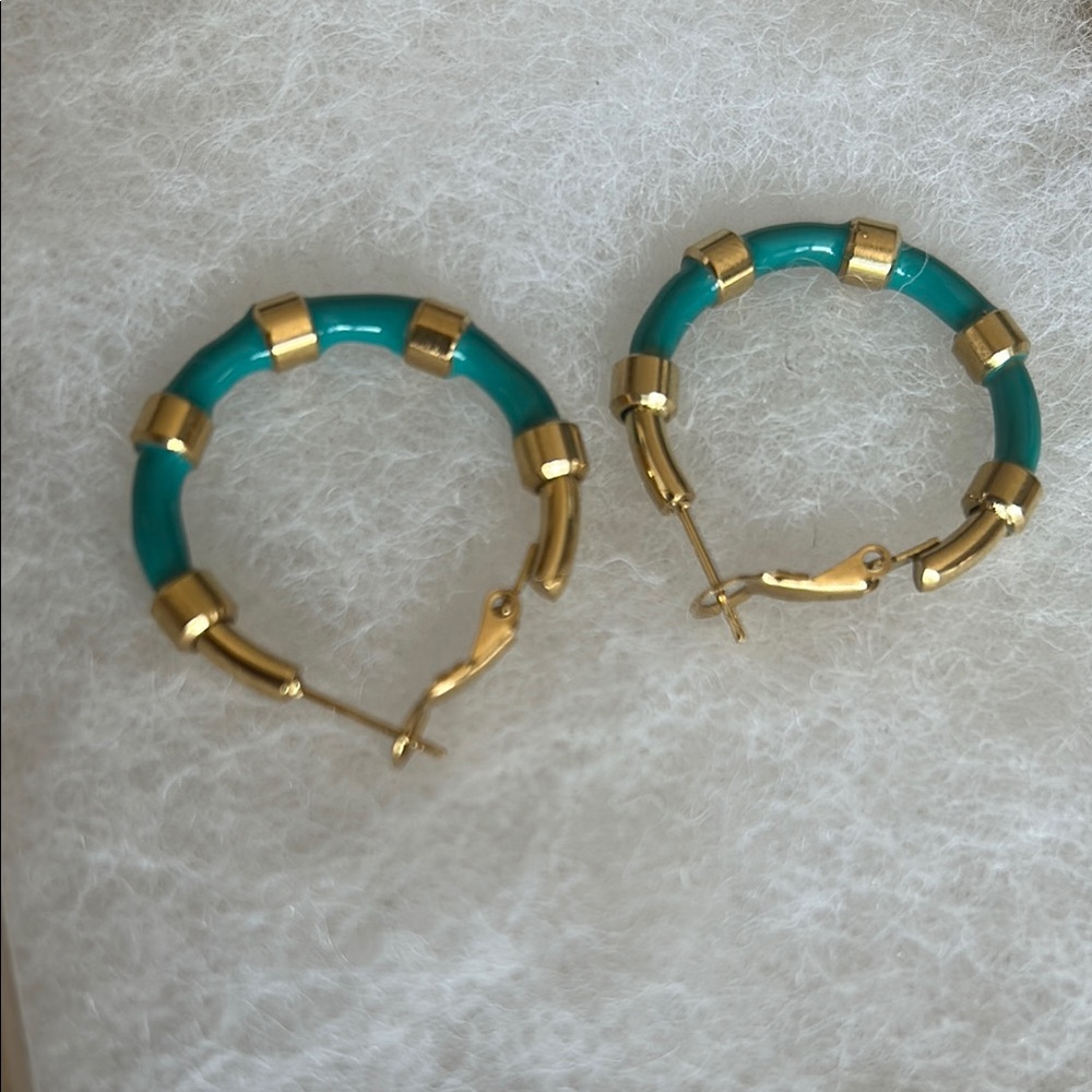 Green and Gold Elegant Earrings with Intricate Design